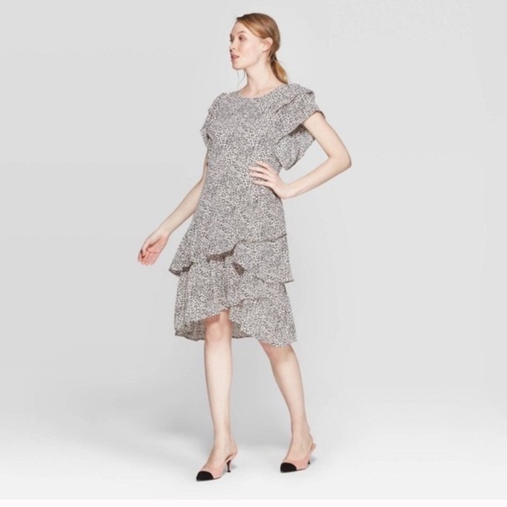 Target Who What Wear Preppy Holiday Chic Leopard Print‎ Asymmetric Flounce Hem